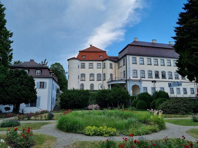 Großlaupheim Castle